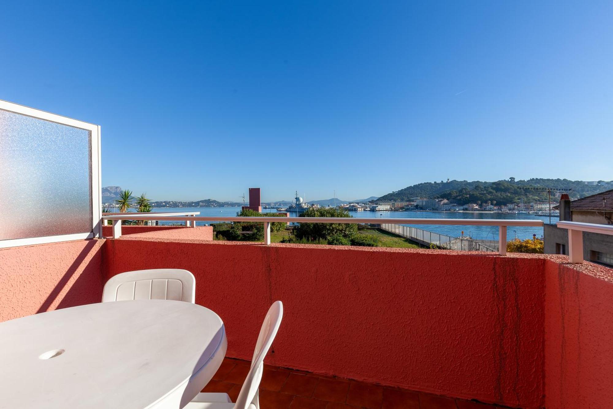 Clubhotel Maeva St Mandrier Saint-Mandrier-sur-Mer Exterior photo